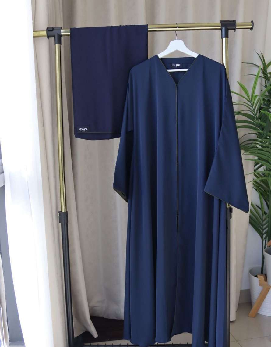 Layl abaya